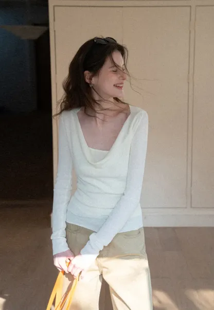 Woolen knit sweater and tank top