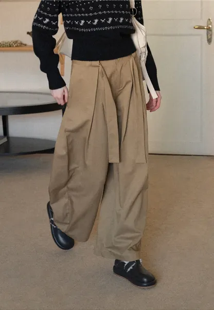 Wide leg pleated casual pants with tie waist design