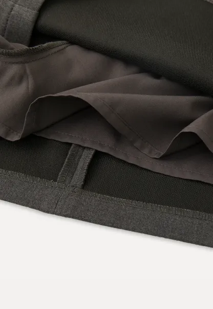 A-line mini skirt with front zipper closure