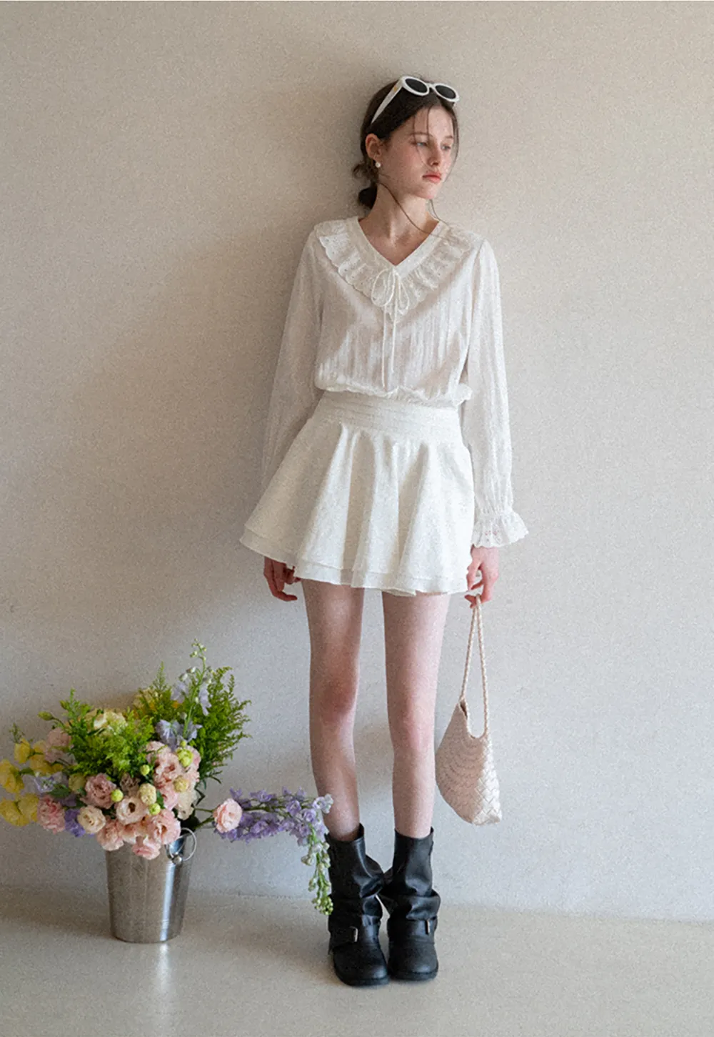 Long sleeve dress with lace collar and tie front