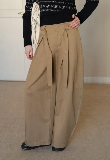 Wide leg pleated casual pants with tie waist design