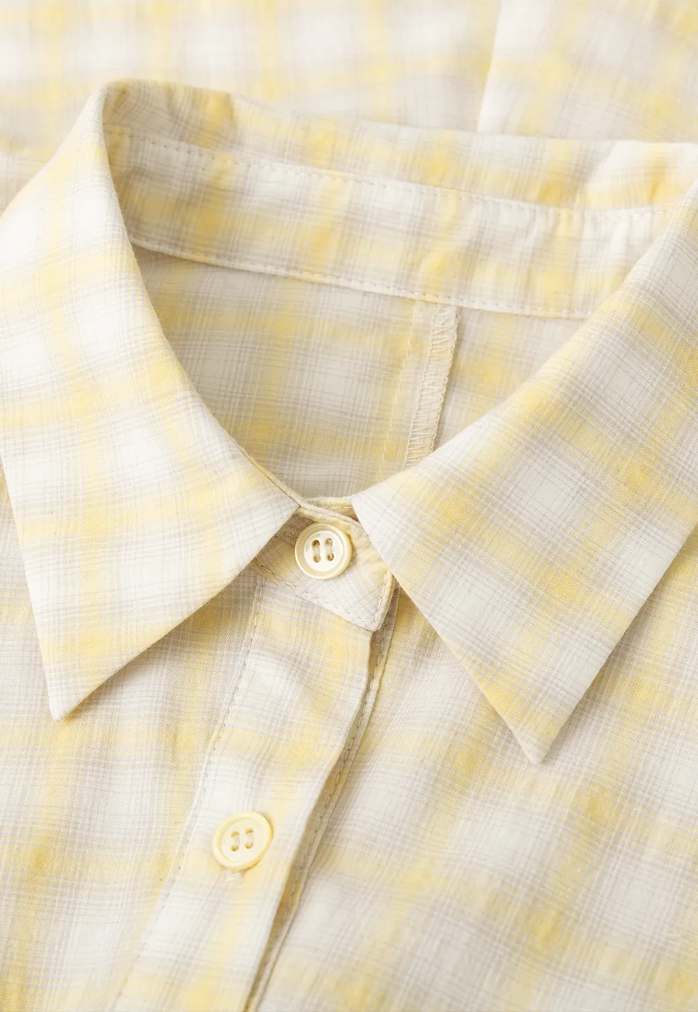 Checkered Shirt with Short Sleeves and Pleated Back