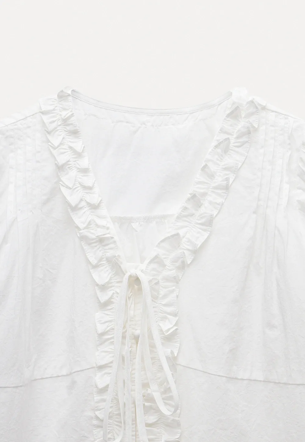 Women's Ruffle Trim Puff Sleeve Blouse