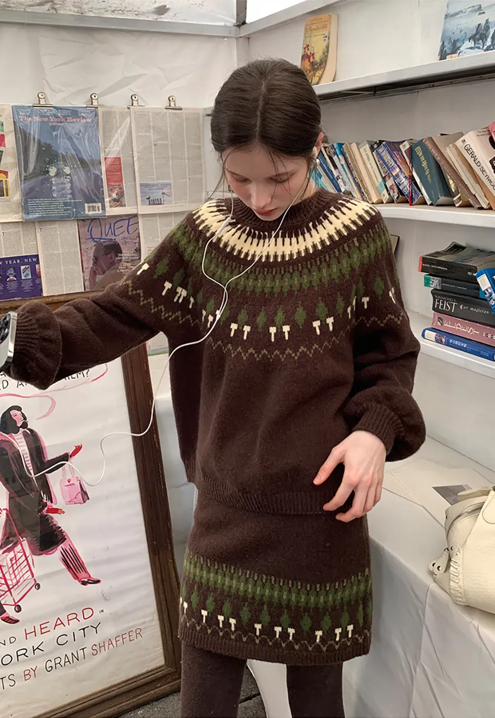 Woolen Knit Sweater and Skirt Set with Pattern Design