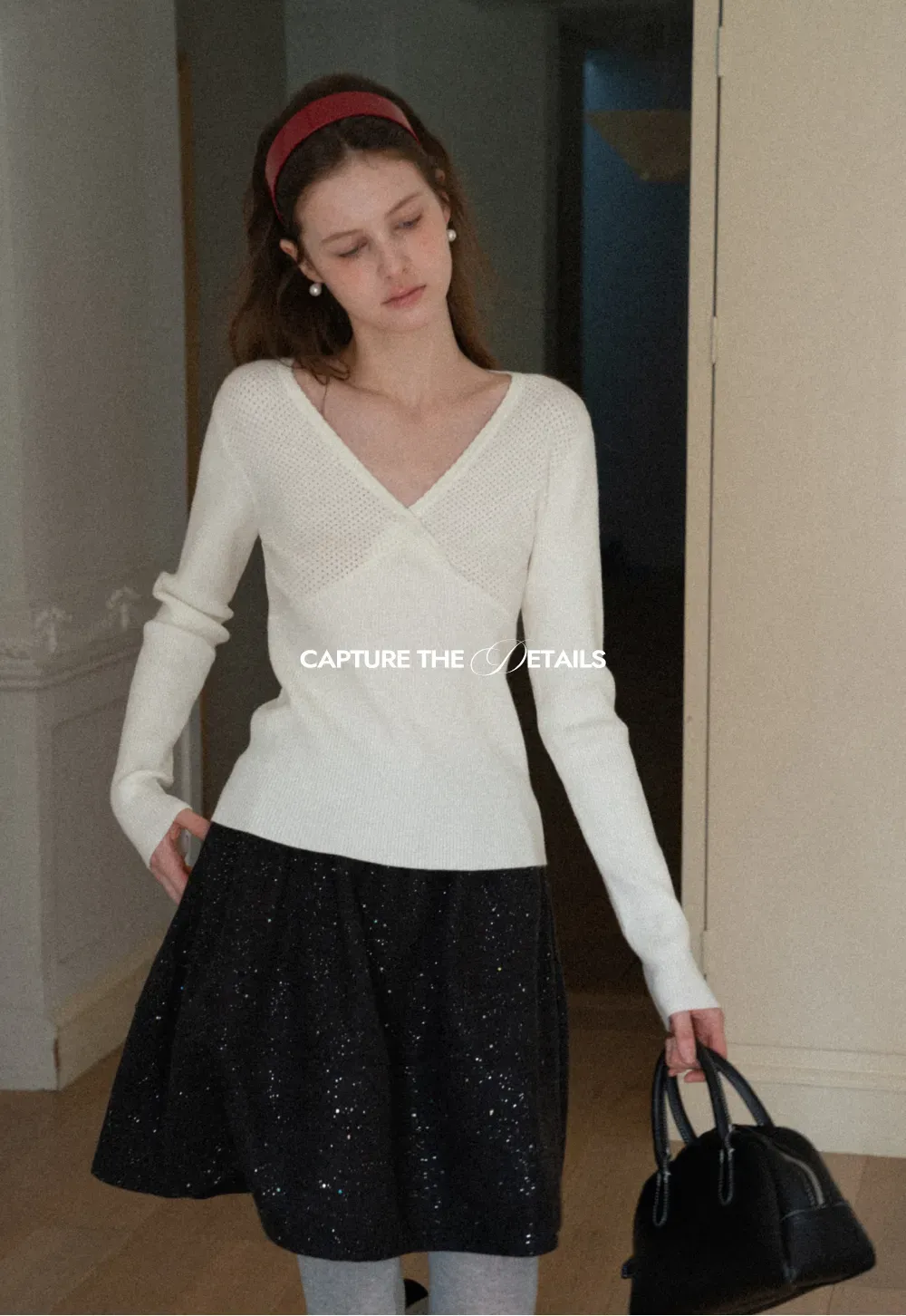 Ribbed knit sweater with round neckline long sleeves simple design