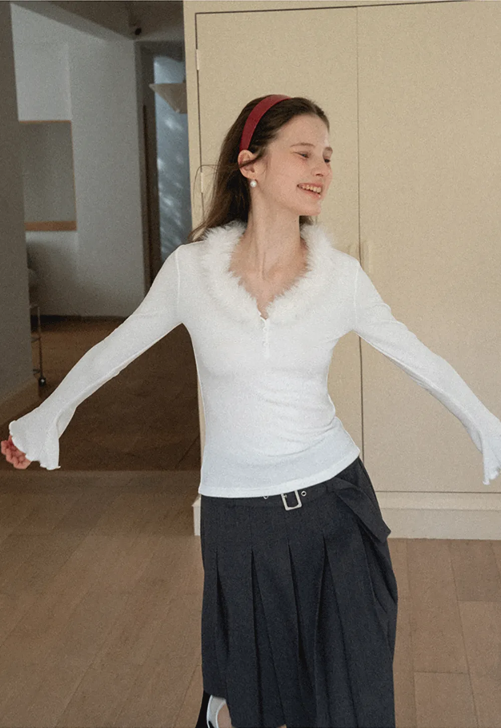 fluffy collar long sleeve top with flared cuffs