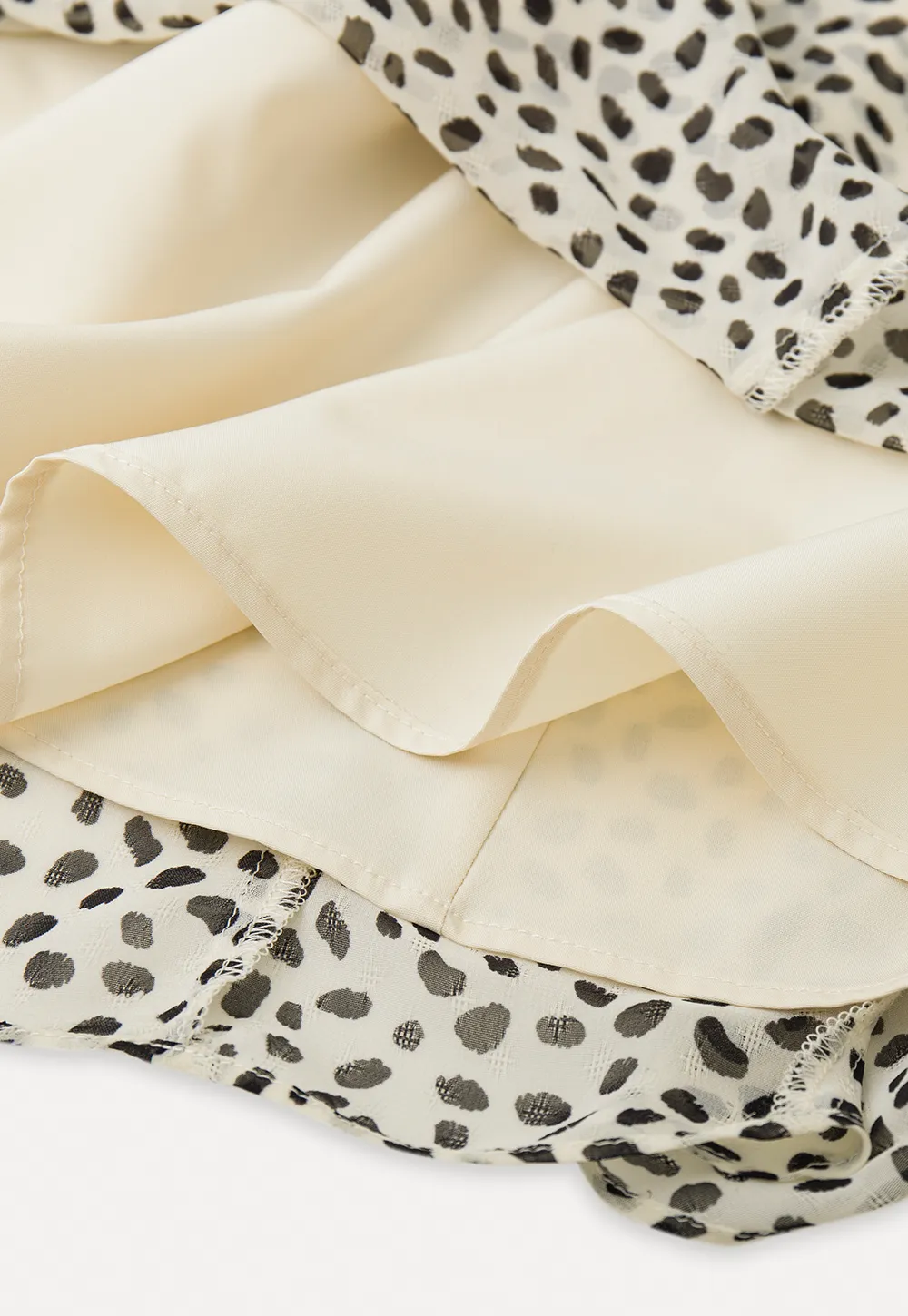 Flowing hem leopard print skirt with ruffle details