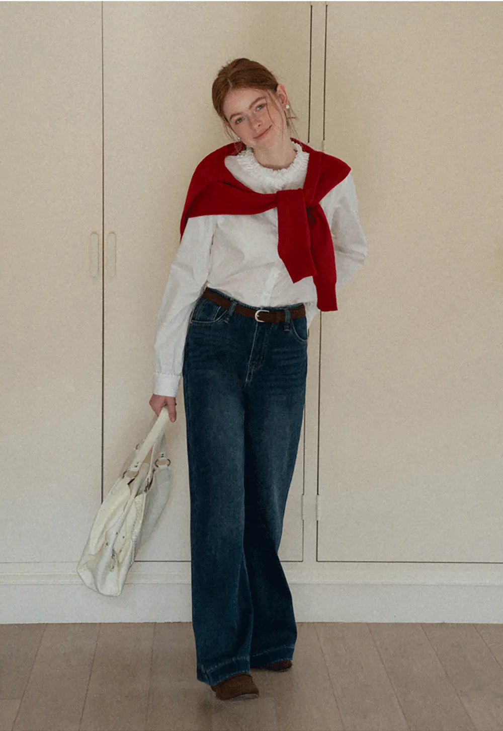 Elegant Blouse with Ruffled Collar and Cuffs