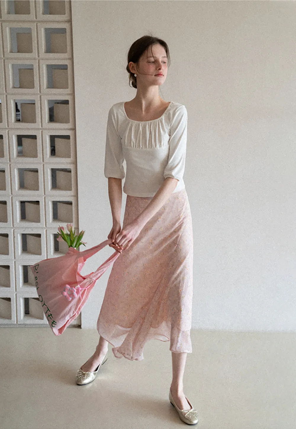 Flowy floral print midi skirt with layered hem