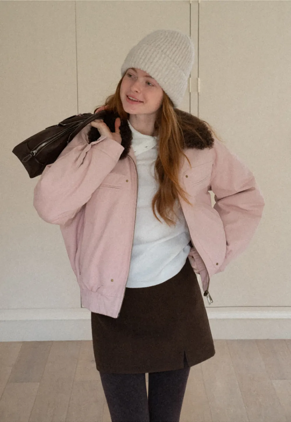 Stylish Short Jacket with Faux Fur Collar and Elastic Hem