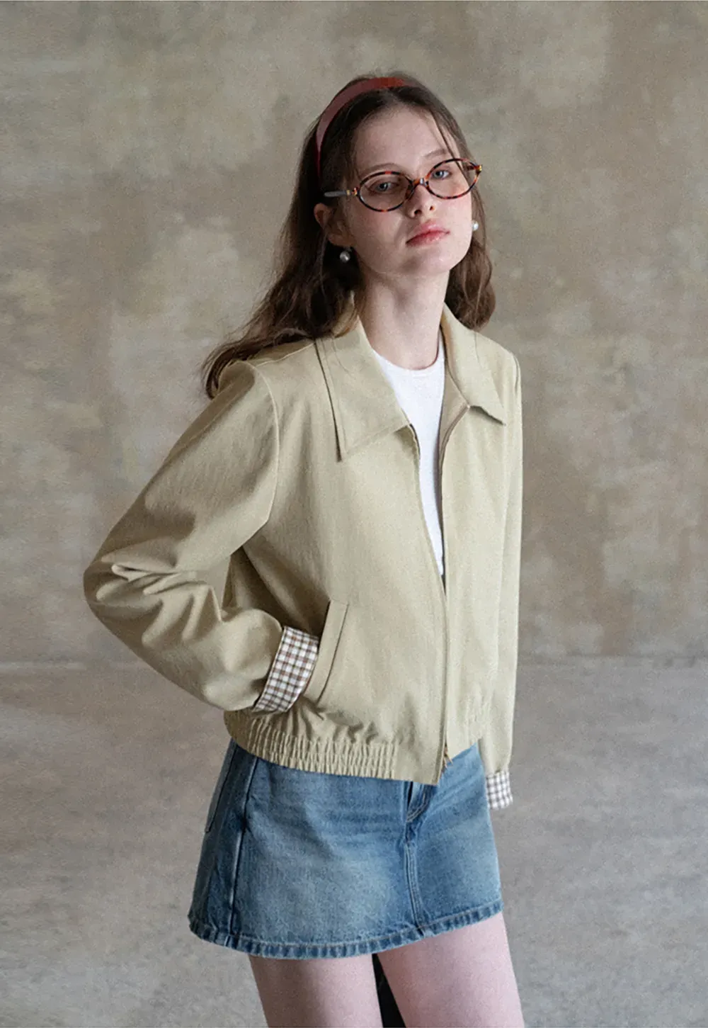 Short Jacket with Collar and Elastic Hem