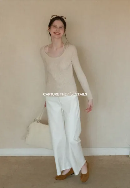 Wide leg high waist denim jeans with belt loop design