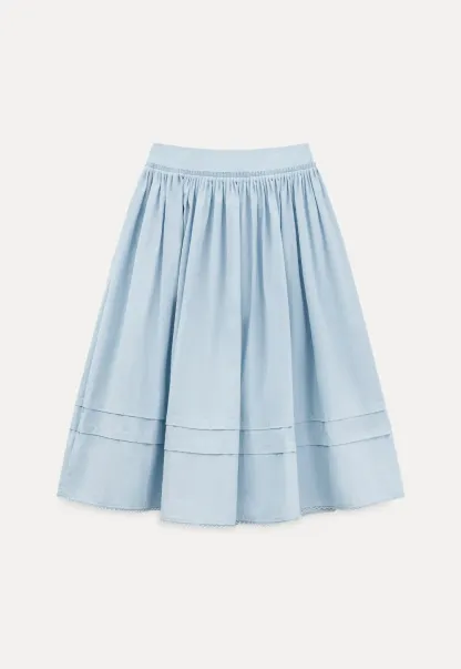 Lightweight pleated midi skirt with elastic waist