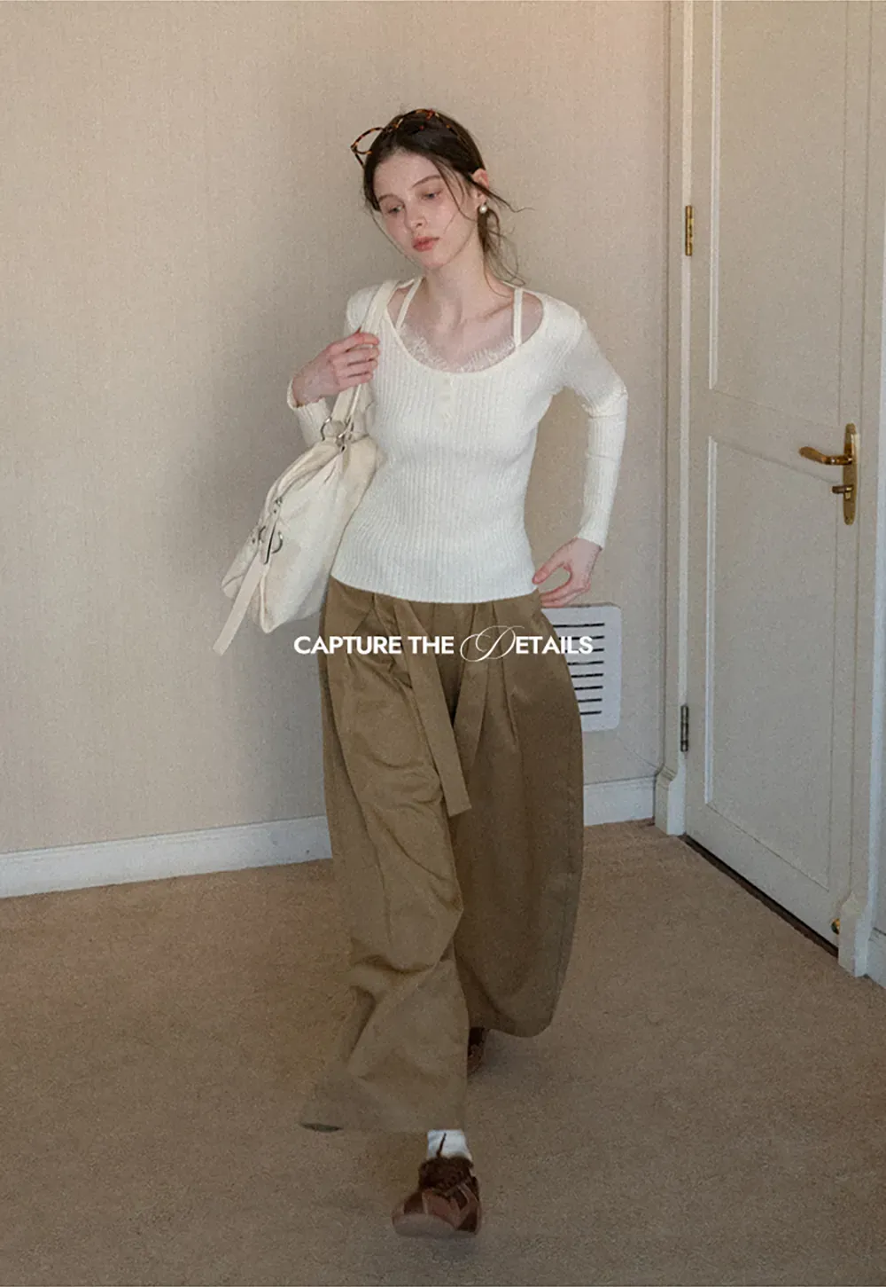 Wide leg pleated casual pants with tie waist design