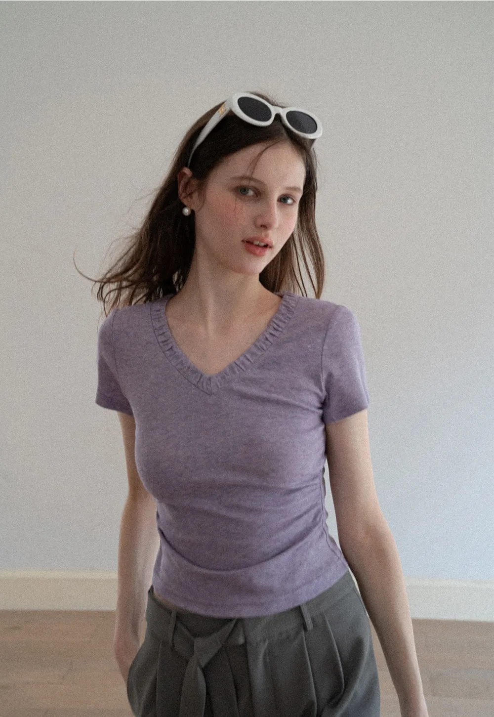 V neck short sleeve t shirt with ruffled trim