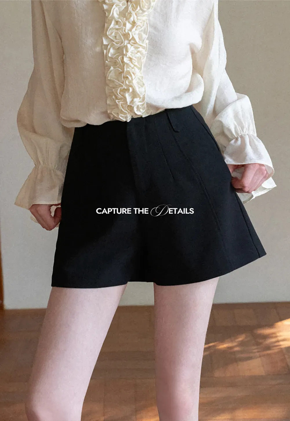High waist pleated shorts with flared hem