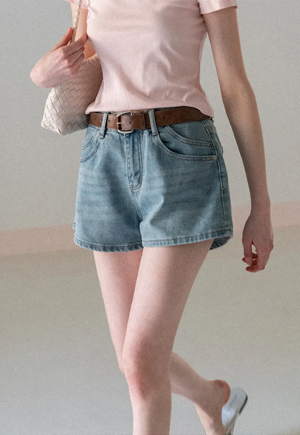High waist denim shorts with belt loop and front pockets