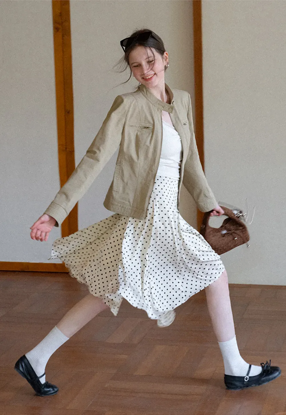 Short jacket with stand collar and front pockets