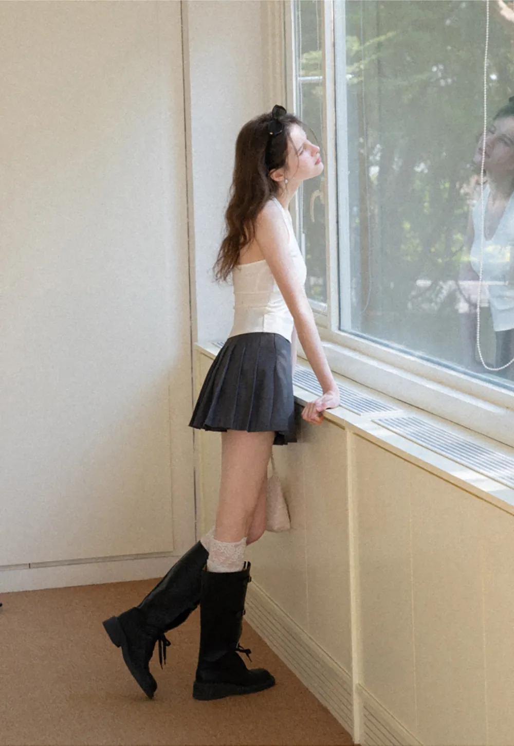 V neck halter tank top with fitted silhouette