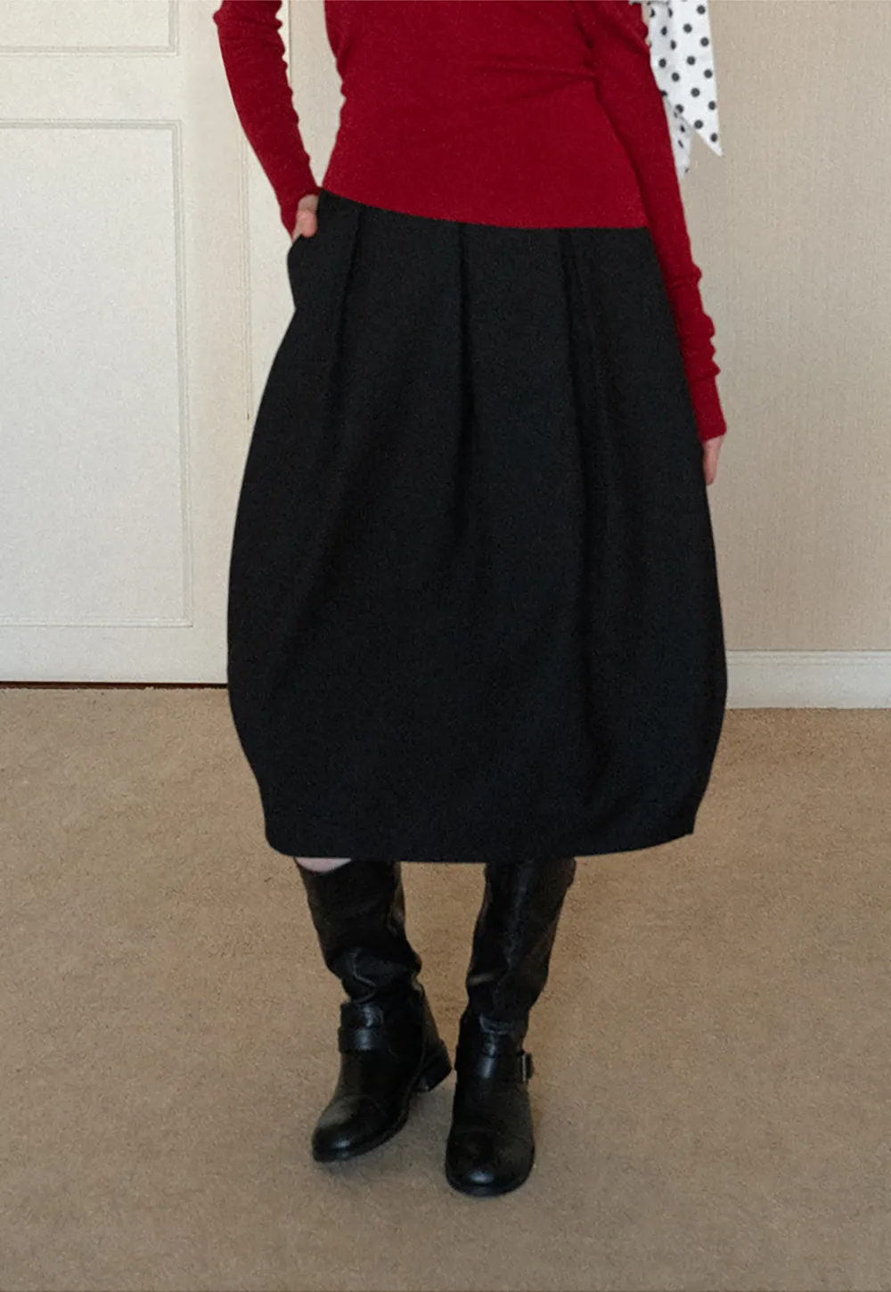 Elegant Pleated Midi Skirt with Flared Design