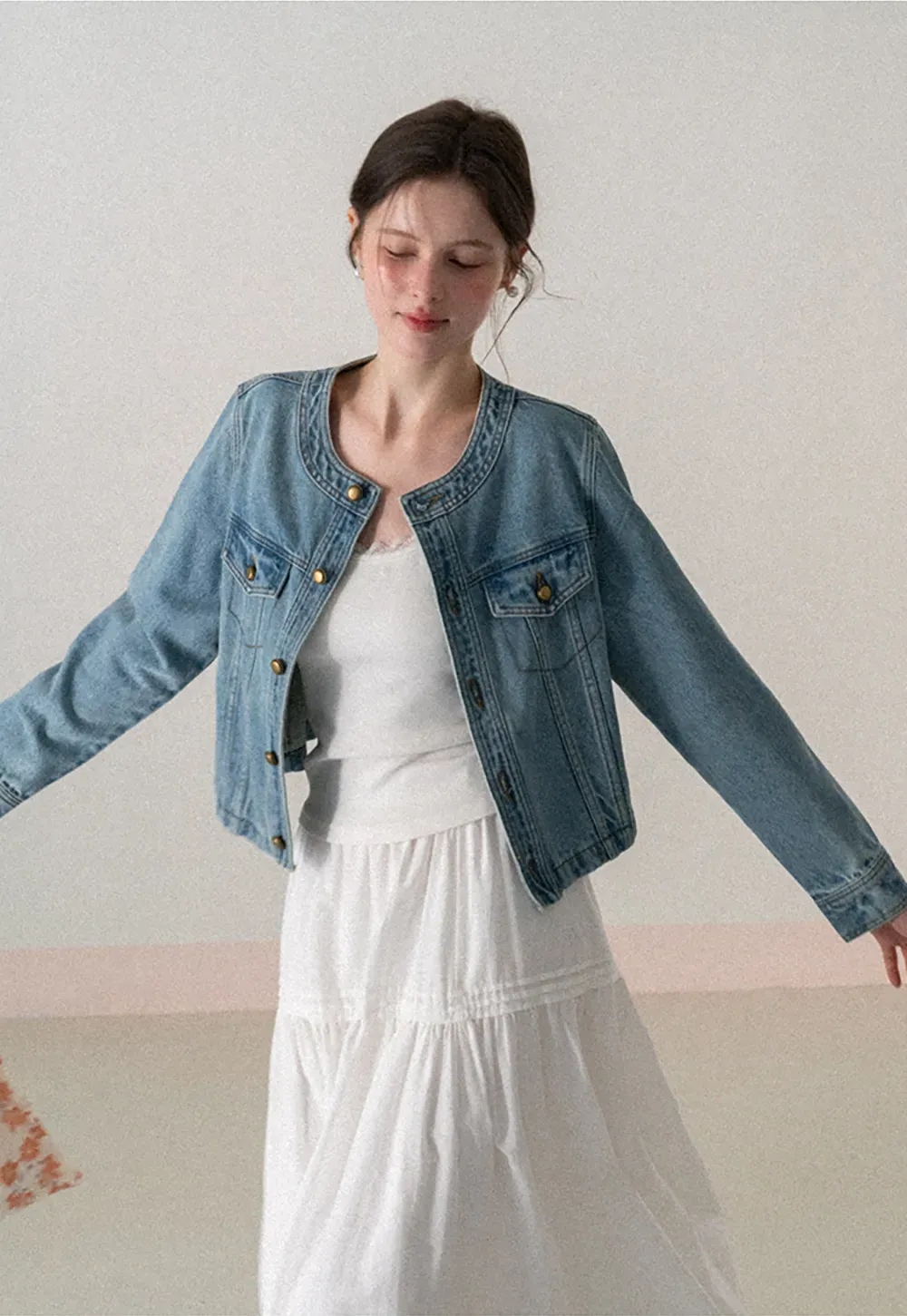 Lace Trimmed Sleeveless Camisole Top