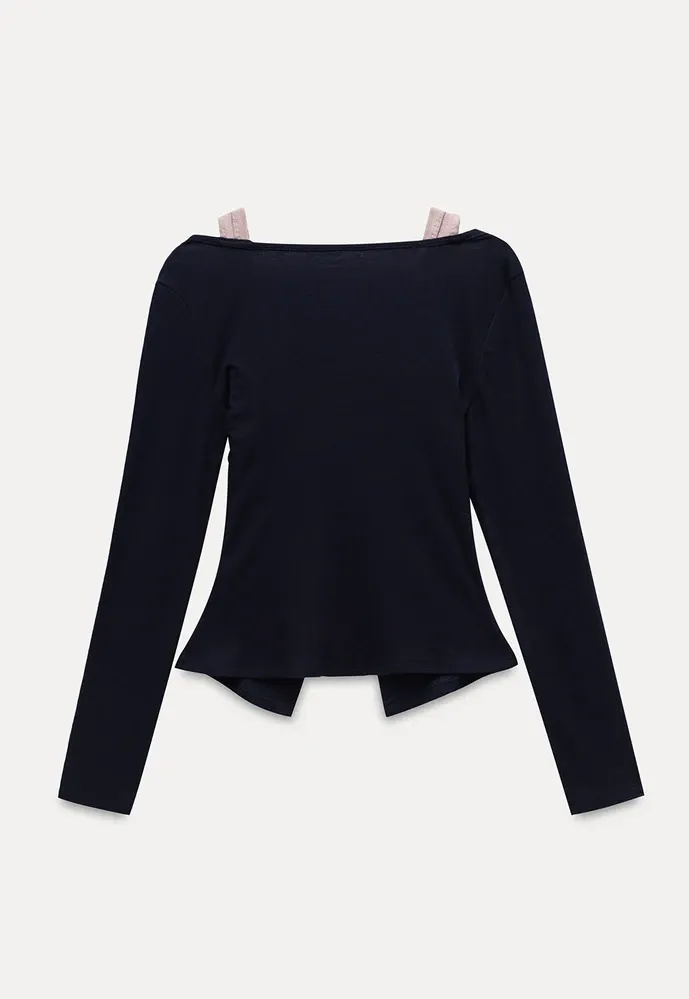 Shell‑Trim Twist Layered Top