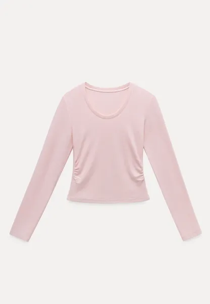 Women Long Sleeve Side Ruched Scoop Neck Crop Top