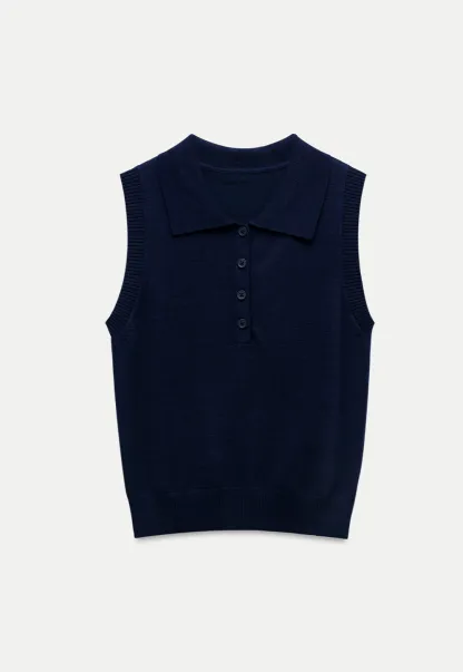 Women’s Sleeveless Collared Button-Up Knit Top