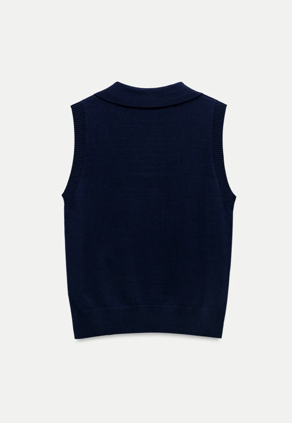 Women’s Sleeveless Collared Button-Up Knit Top