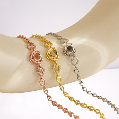 Photo Projection Heart Bracelet: A Personalized Keepsake for Her