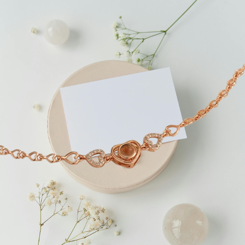 Photo Projection Heart Bracelet: A Personalized Keepsake for Her