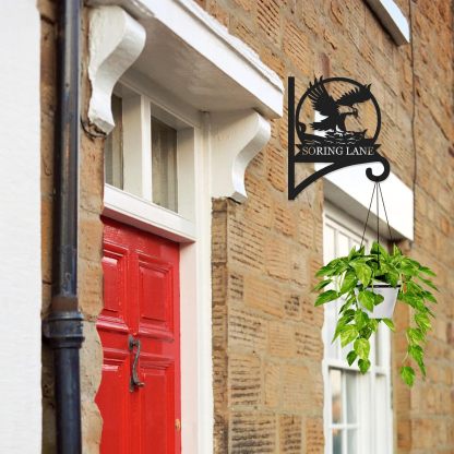 Personalized Iron Hanging Plant Bracket, Customizable Decorative Wall Plant Hanger Indoor Outdoor, Custom Name Bird Feeder Hook, Anti Rust Metal Hook for Wind Chimes Lantern