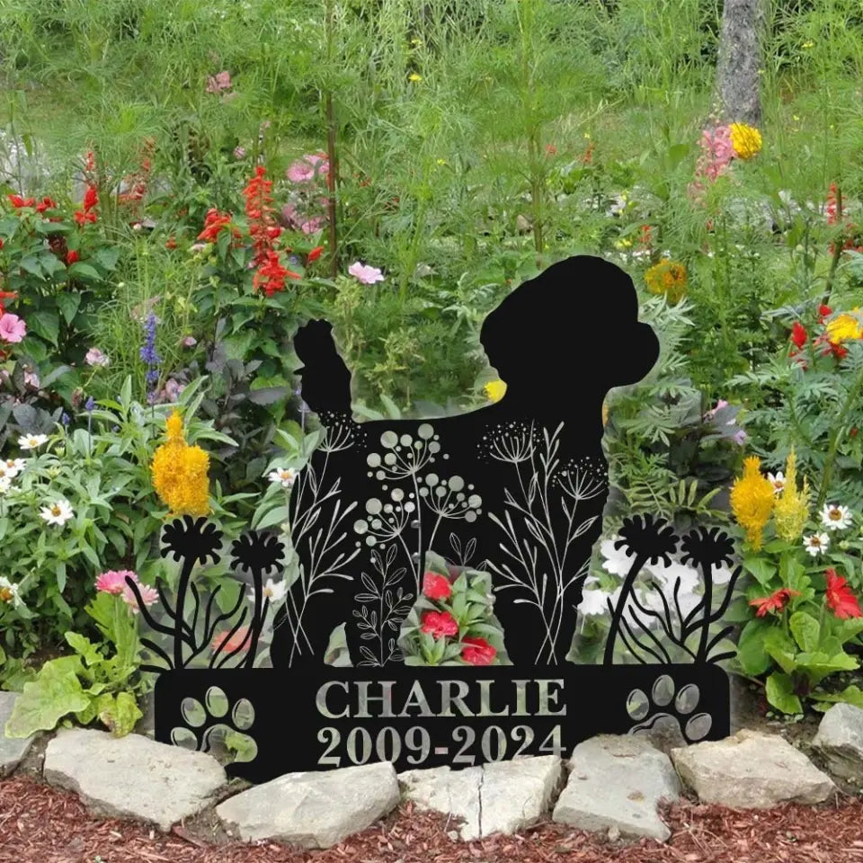 Custom Pet Memorial Garden Stake, Personalized Golden Retriever Silhouette Grave Marker with Name and Years, Outdoor Tribute Sign for Beloved Pets