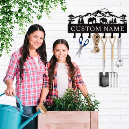 Personalized Polar  Metal Key Holder, Custom Name Wall-Mounted Key Organizer -MetalsignX