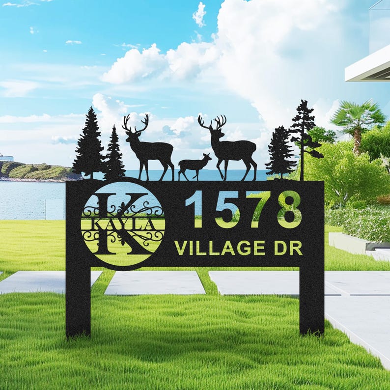 Custom Metal Address Sign, Deer Family House Number Yard Stake, Personalized Outdoor Metal Plaque with Family Name for Lawn or Garden Décor