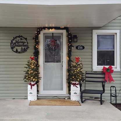 Merry Christmas Holiday Steel Sign, Round Metal Wall Art with Trees and Stars, Rustic Christmas Home Decor