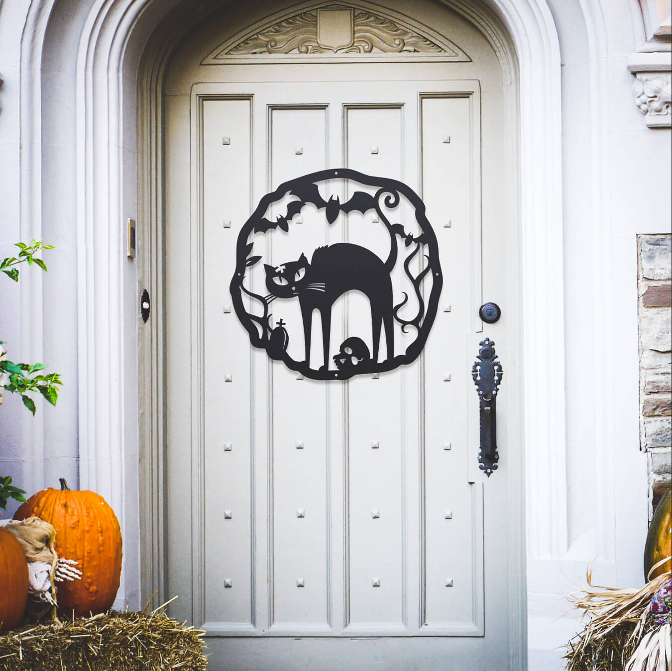 Halloween Cat Wreath Metal Sign, Black Cat Door Hanger, Spooky Halloween Wall Decor, Haunted House Outdoor Decoration