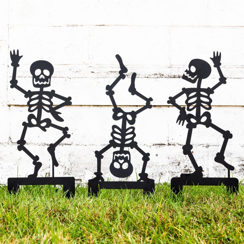 Outdoor Skeleton Halloween Decor, Halloween Outdoor Sign, Halloween Garden Signs, Metal Halloween Yard Stakes, Halloween Sign Skeleton Decor