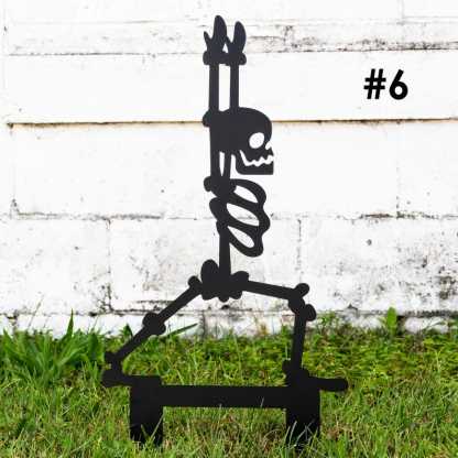 Outdoor Skeleton Halloween Decor, Halloween Outdoor Sign, Halloween Garden Signs, Metal Halloween Yard Stakes, Halloween Sign Skeleton Decor