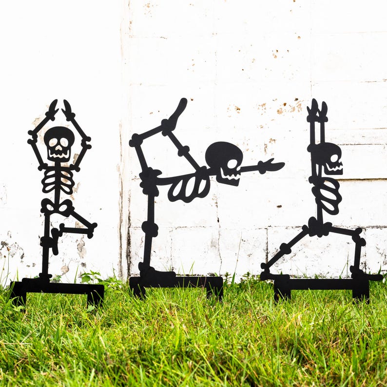 Outdoor Skeleton Halloween Decor, Halloween Outdoor Sign, Halloween Garden Signs, Metal Halloween Yard Stakes, Halloween Sign Skeleton Decor