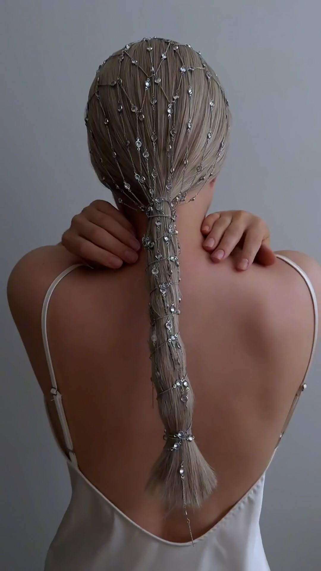 Sea Wave Disc Jewel Veil