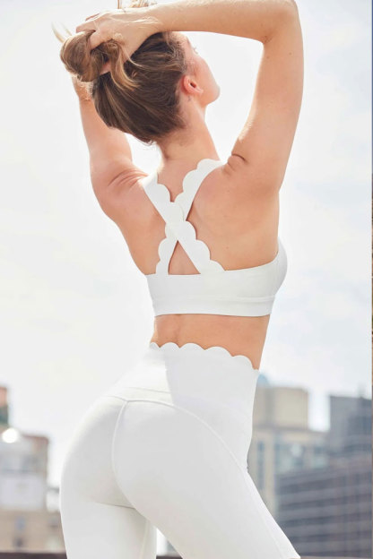 Vibecurve® Comfortable And Breathable Padded Push-Up Sports Top For Running, Fitness Training And Yoga