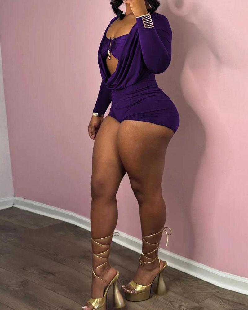 🔥Vibecurve®Women's Basic Solid Color Metal Decor Cut Out Romper