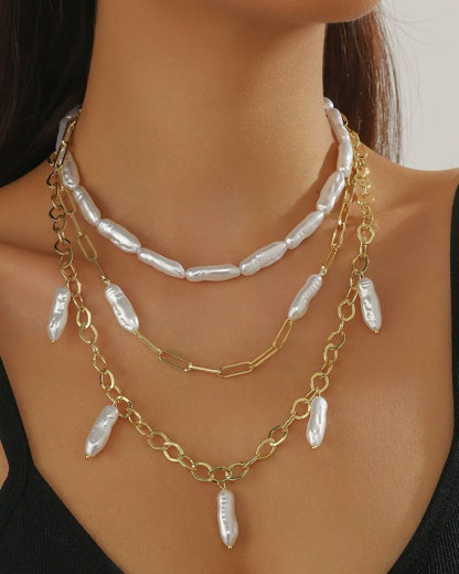 Vibecurve® Light Luxury Baroque Pearl Necklace