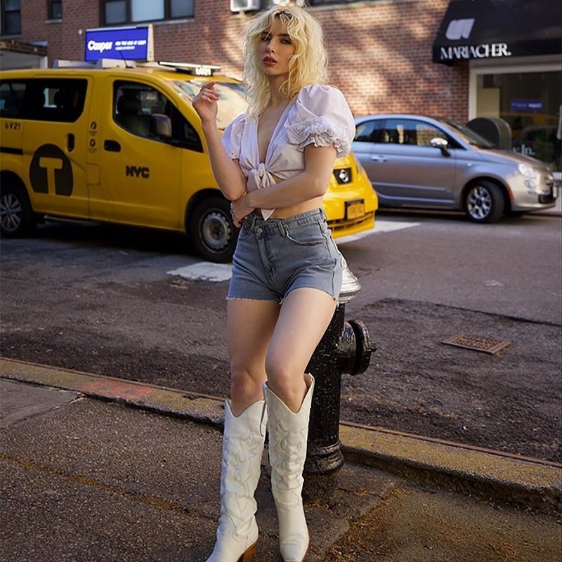 Vibecurve® Womens Crossover Jean Shorts