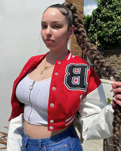 Vibecurve® Bomber Jacket: Curve-Hugging Home Run!