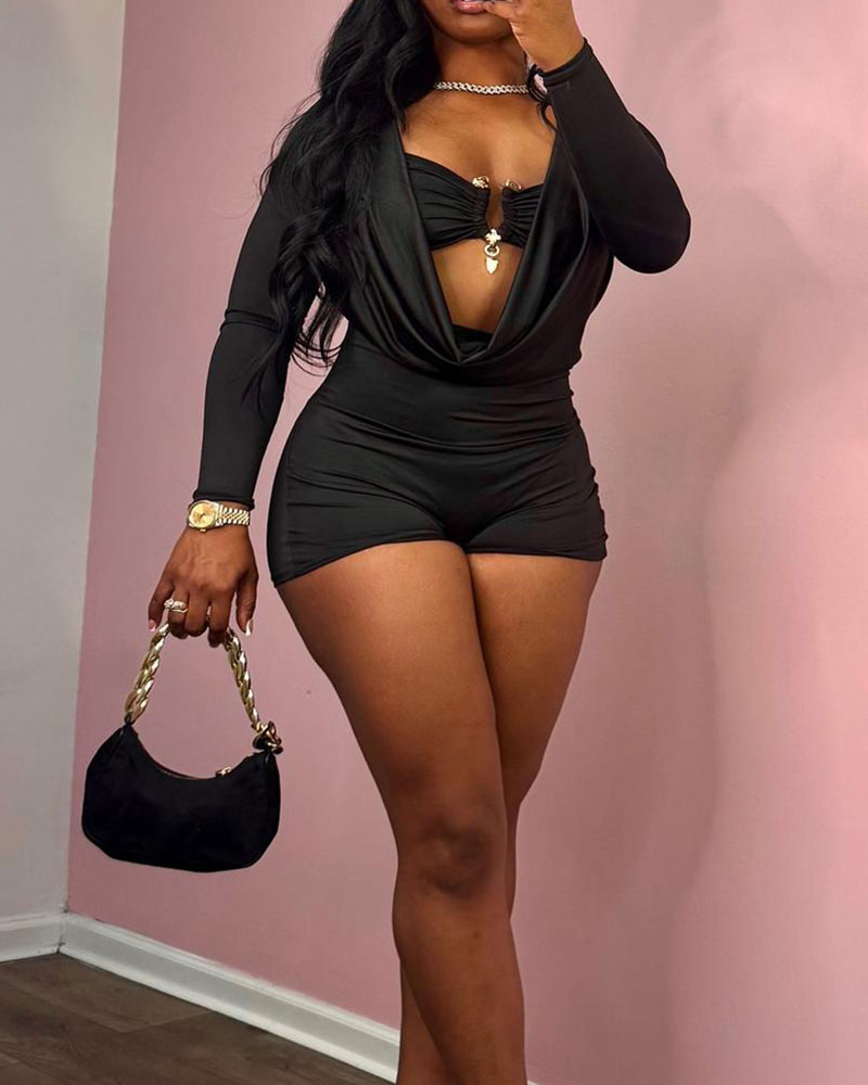 🔥Vibecurve®Women's Basic Solid Color Metal Decor Cut Out Romper