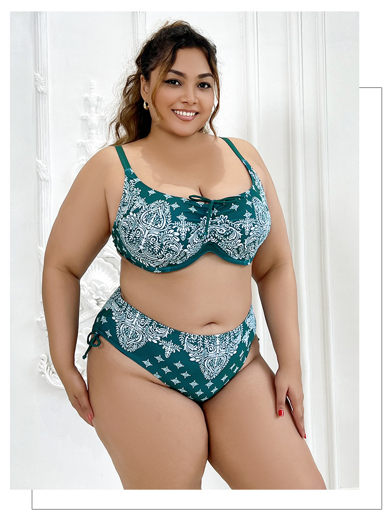 [Copy]Vibecurve®  Plus Size Solid Color Pleat Beach Bra And Floral Print Bikini Set With Cover Up Blue