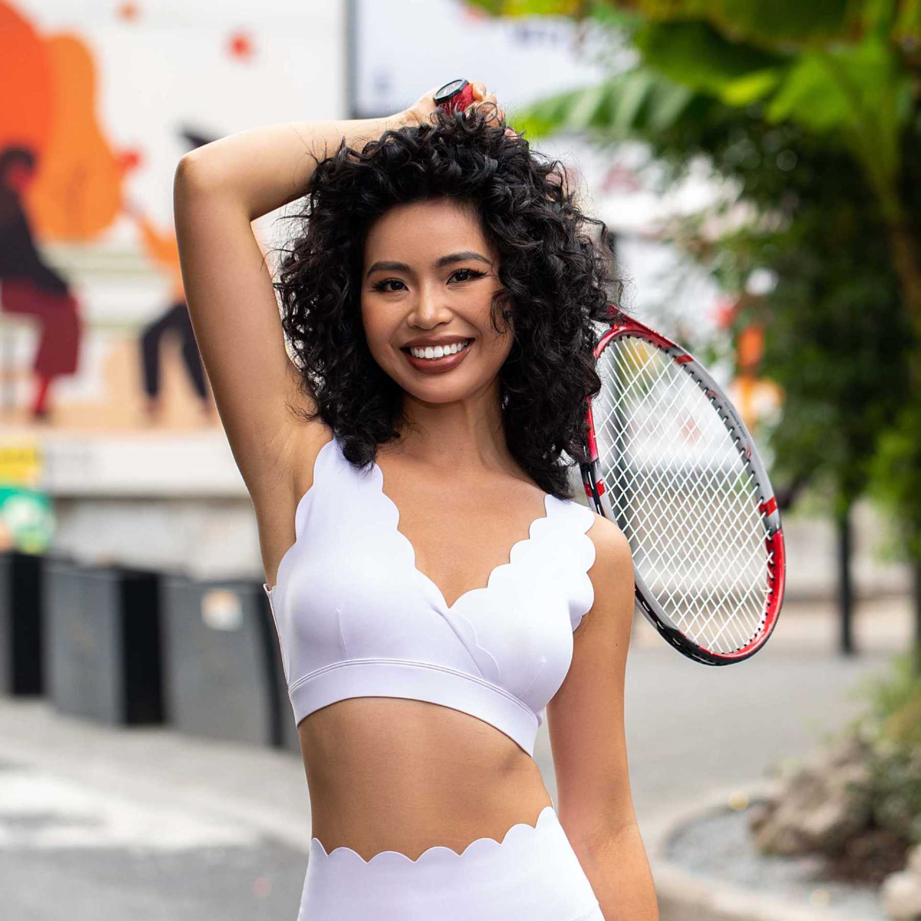 Vibecurve® V-Neck Lace Vest With Chest Padding And Gathered Shock-Proof Sports Top