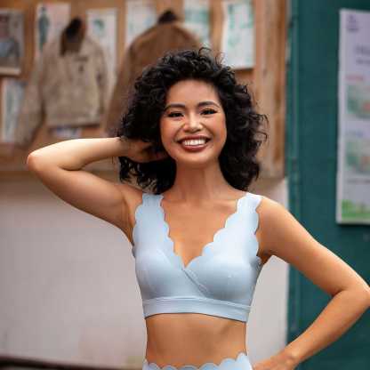 Vibecurve® V-Neck Lace Vest With Chest Padding And Gathered Shock-Proof Sports Top